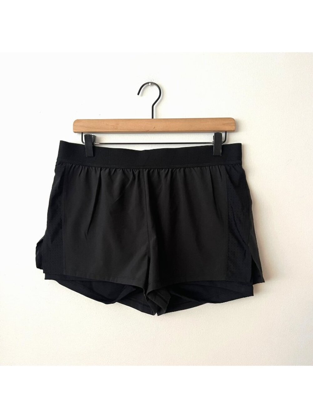 Alala Black Court Shorts Athletic Workout Women's Size Large